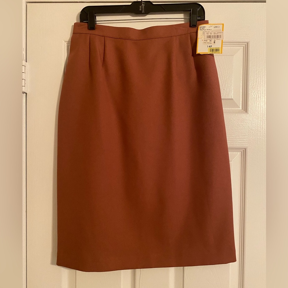 Leslie Faye Haberdashery Rust Color Vintage Women's Skirt. Slit in Back.14P.NWT🐠